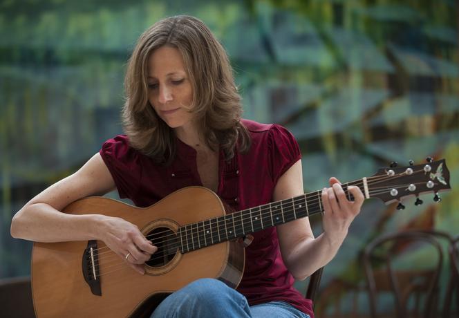 Tracy Grammer – Nationally Acclaimed Singer-Songwriter<br>730pm<br>$25